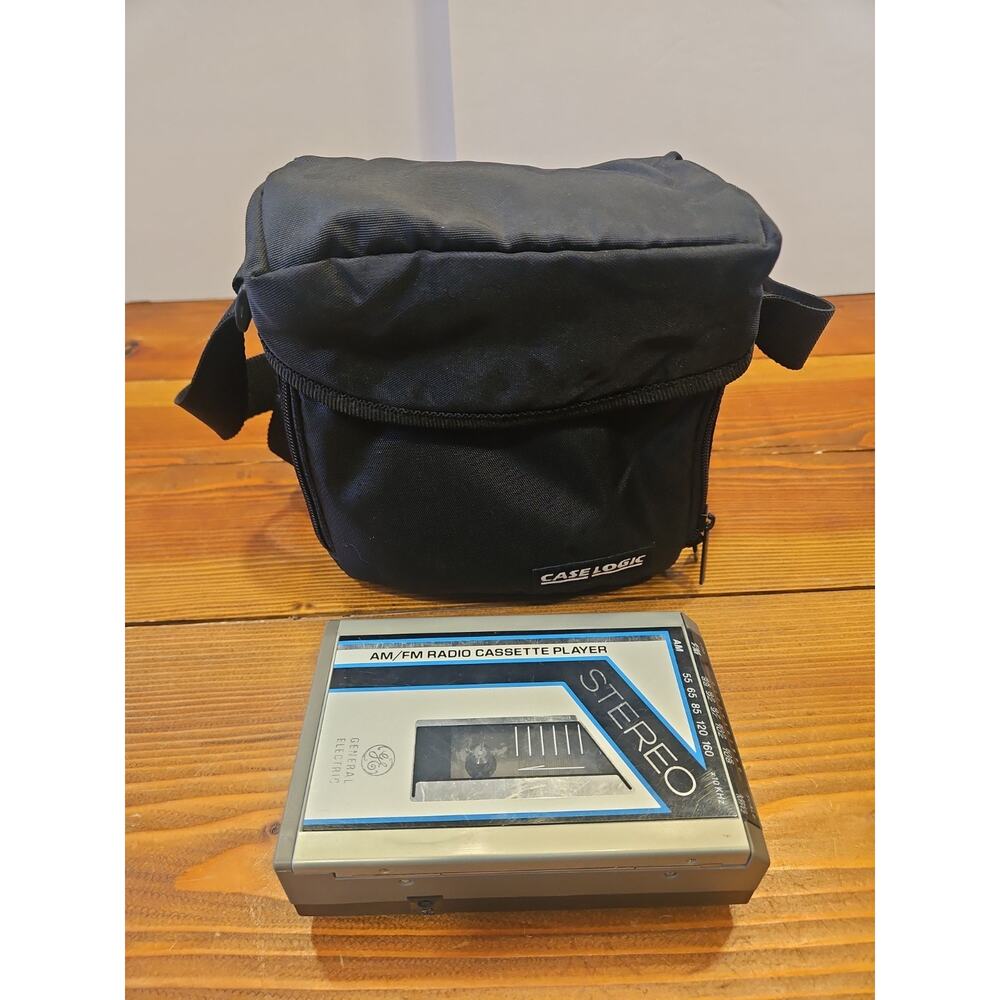 VTG 80s General Electric 3-5432A AM FM Radio Cassette Tape‎ Player Stereo & Case